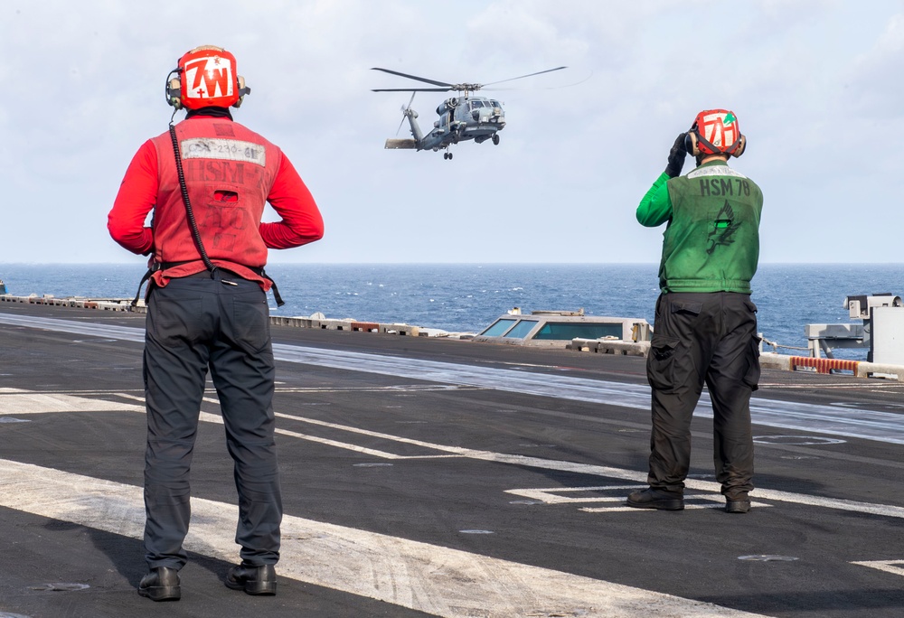 USS Carl Vinson (CVN 70) Conducts Routine Flight Operations in the South China Sea