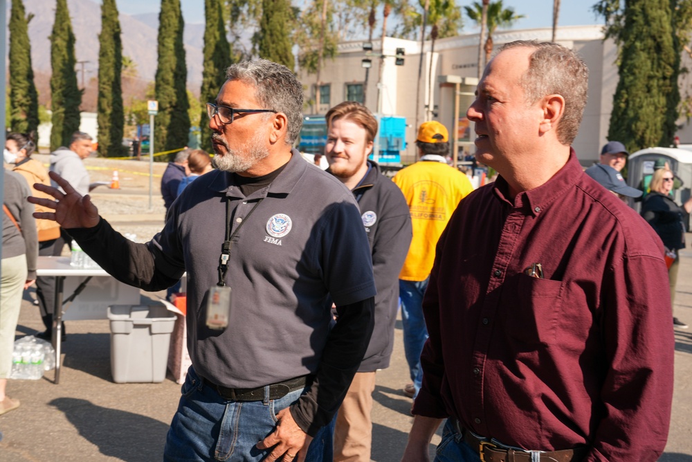 Senator Schiff meets with FEMA and SBA staff at the Pasadena Disaster Recovery Center in Pasadena, California