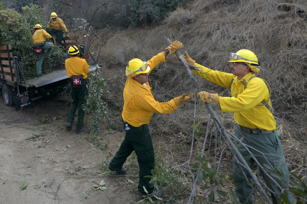 California Army National Guard assists with Los Angeles wildfire response efforts