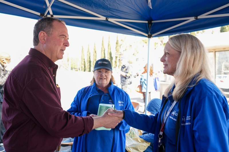 Senator Schiff meets with FEMA and SBA staff at the Pasadena Disaster Recovery Center in Pasadena, California