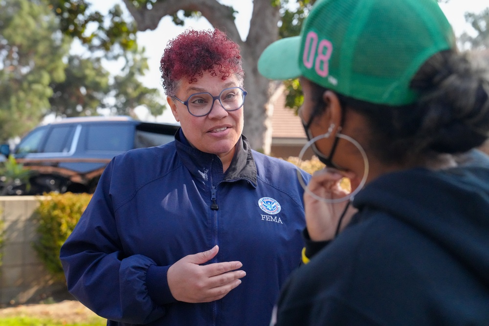 FEMA and Volunteers at the Relief on Wheels Community Event