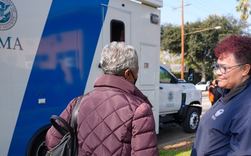 FEMA and Volunteers at the Relief on Wheels Community Event