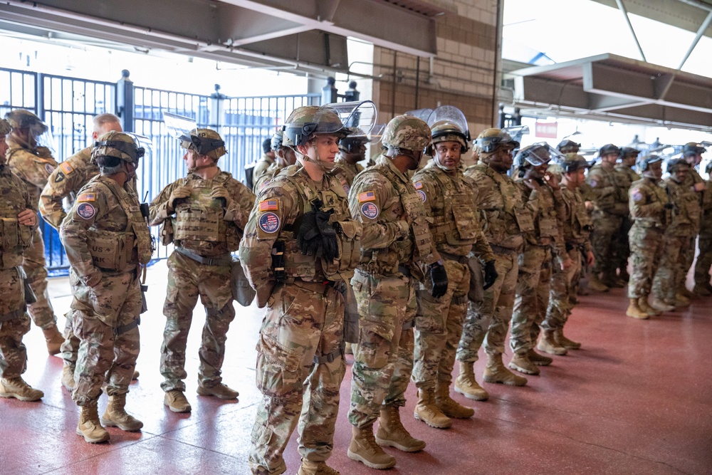 U.S. Army Soldiers from the 273rd Military Police Company, assigned to Joint Task Force-District of Columbia (JTF-DC), prepare for drills