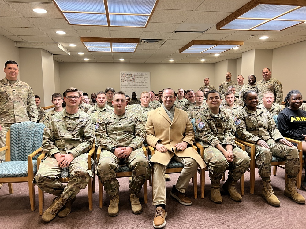 South Carolina Attorney General Alan Wilson visits South Carolina Soldiers supporting the 60th Presidential Inauguration