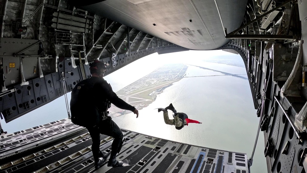 Citizen Airmen Answer Astronauts HSFS Search and Rescue Call