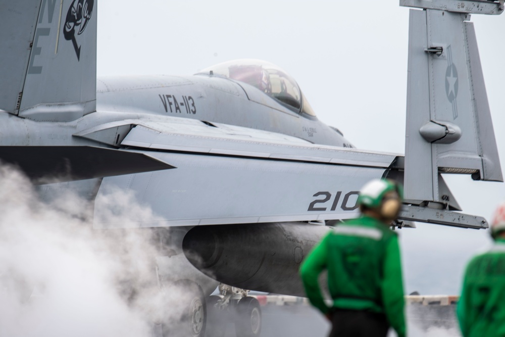 USS Carl Vinson (CVN 70) Conducts Routine Flight Operations in the South China Sea