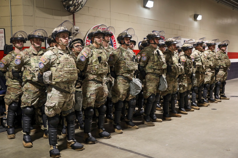 National Guard Bureau leaders meet with Guardsmen supporting 60th Presidential Inauguration