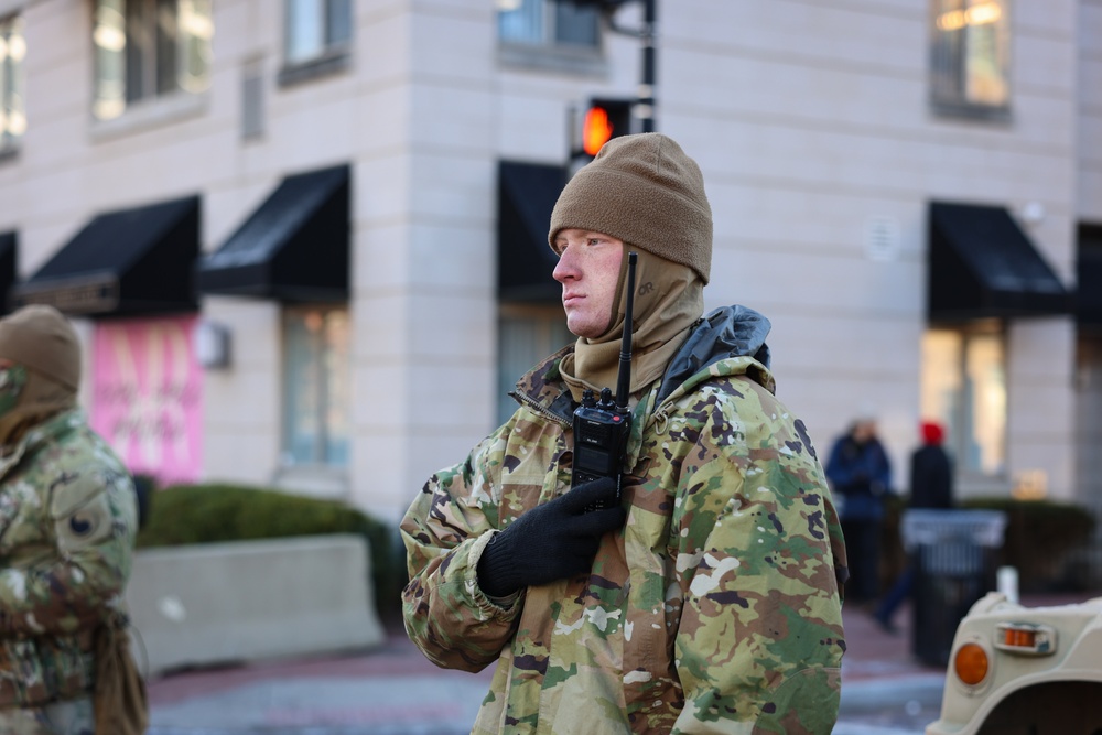 Virginia National Guard Soldiers Direct Citizens and Manage Traffic in Support of 60th Presidential Inauguration