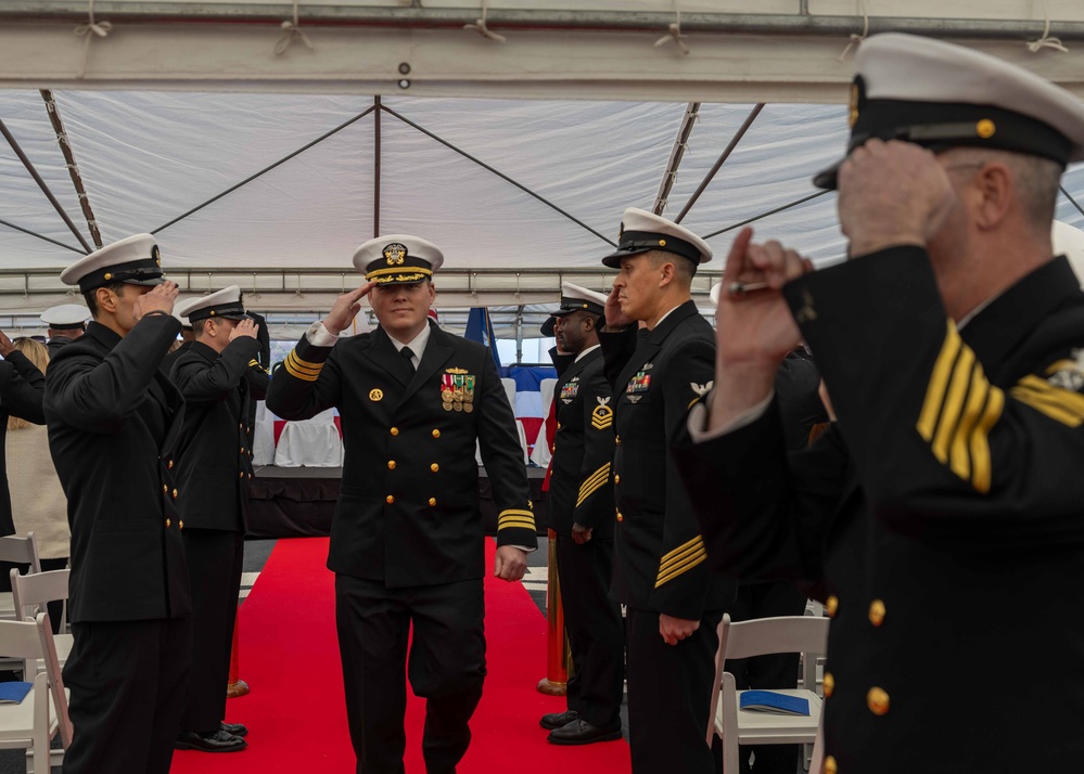 USS Milius (DDG 69) Change of Command Ceremony