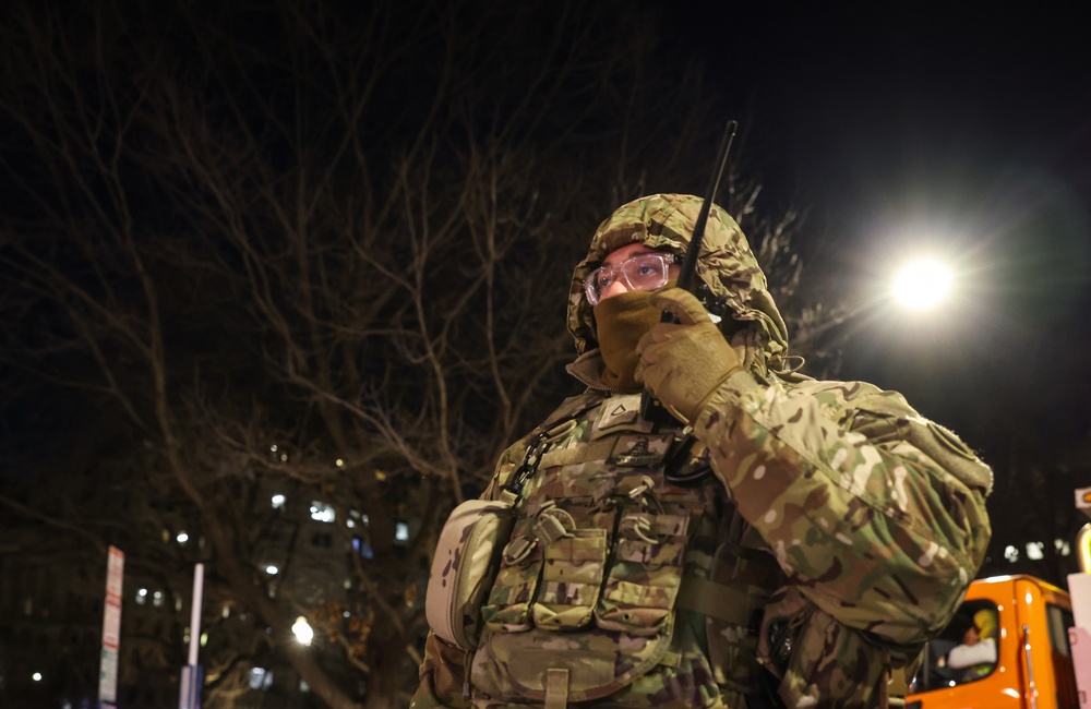 Virginia National Guard Soldiers Direct Citizens and Manage Traffic in Support of 60th Presidential Inauguration