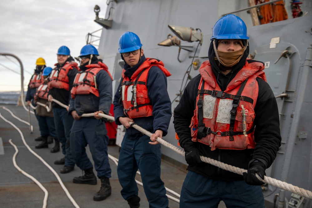 USS Howard Conducts Man-Overboard Drill