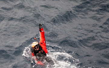 USS Howard Conducts Man-Overboard Drill