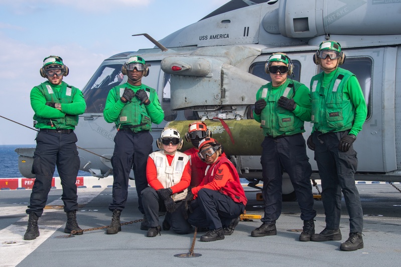 Ordnance Handling aboard USS America (LHA 6)