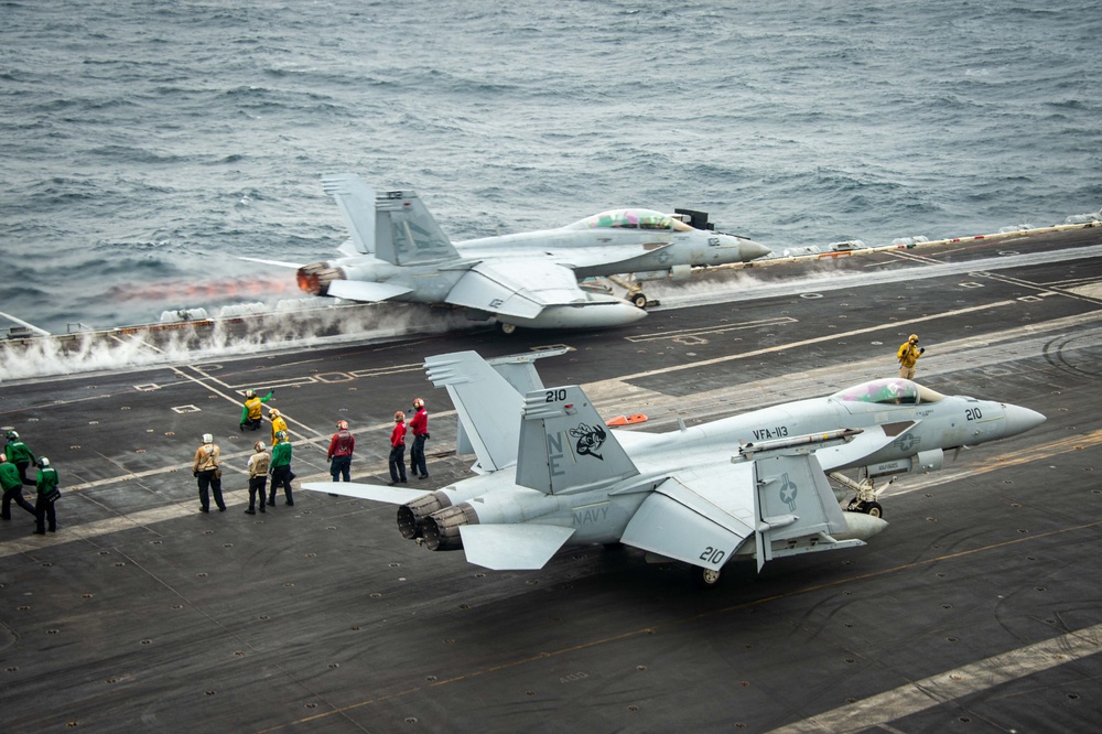 USS Carl Vinson (CVN 70) Conducts Routine Flight Operations in the South China Sea