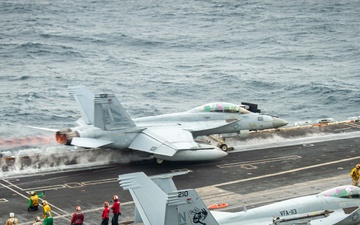 USS Carl Vinson (CVN 70) Conducts Routine Flight Operations in the South China Sea