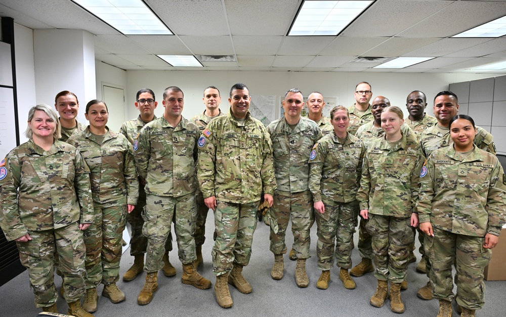 D.C. National Guard Senior Leaders Visit Soldiers and Airmen Ahead of 60th Presidential Inauguration