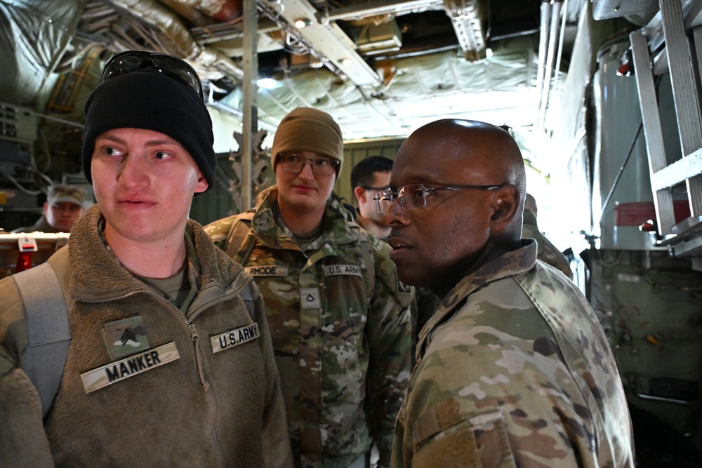 D.C. National Guard Senior Leaders Visit Soldiers and Airmen Ahead of 60th Presidential Inauguration