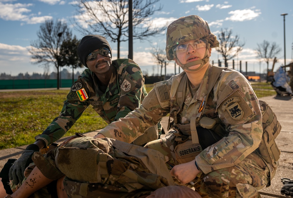 Ghana Armed Forces and U.S. Army medics build partnerships through training