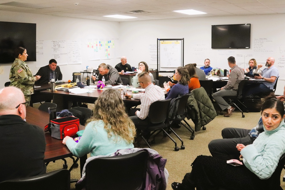 Fort McCoy Garrison command team members hold ‘lunch &amp; learn’ with CES Intermediate Course students