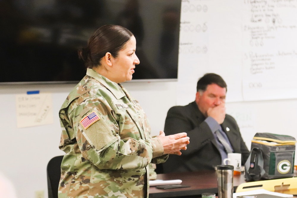 Fort McCoy Garrison command team members hold ‘lunch &amp; learn’ with CES Intermediate Course students