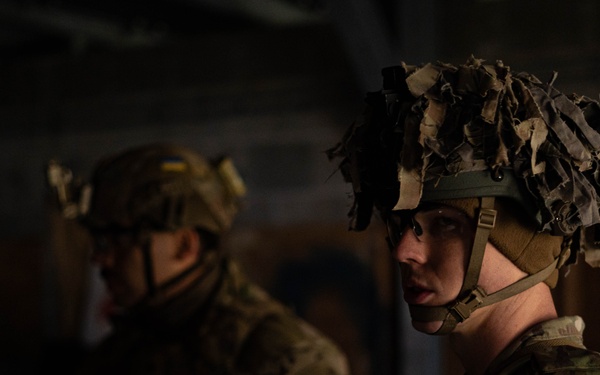 1-4 Infantry Conduct CQC Training