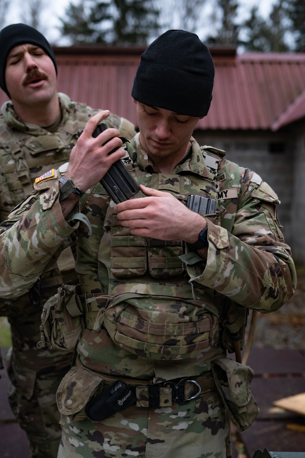 1-4 Infantry Conduct CQC Training