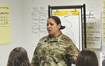 Fort McCoy Garrison command team members hold ‘lunch &amp; learn’ with CES Intermediate Course students