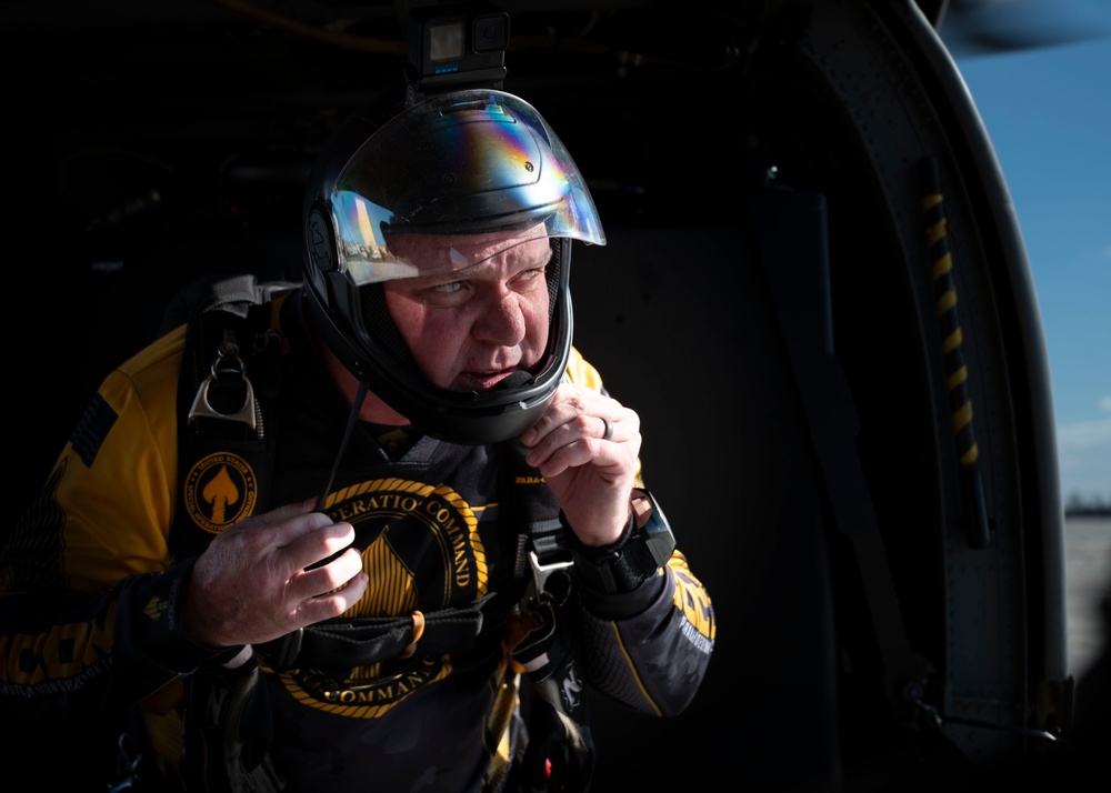 Gasparilla Bowl: USSOCOM Para-Commando team conducts a flyover over Tampa Bay