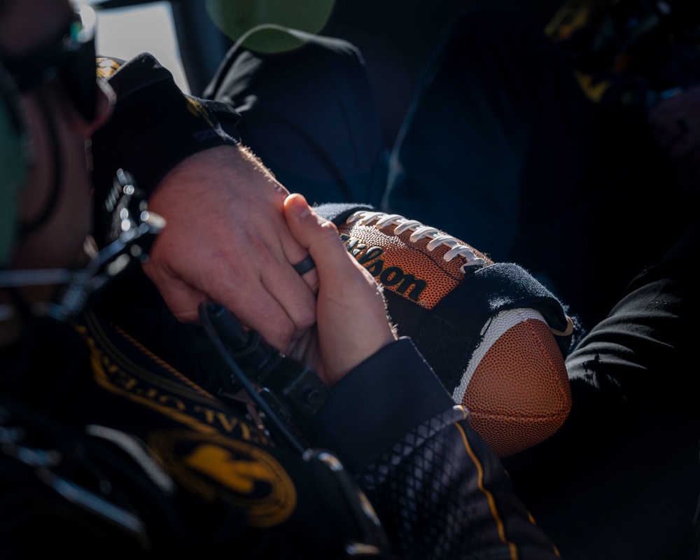 Gasparilla Bowl: USSOCOM Para-Commando team conducts a flyover over Tampa Bay