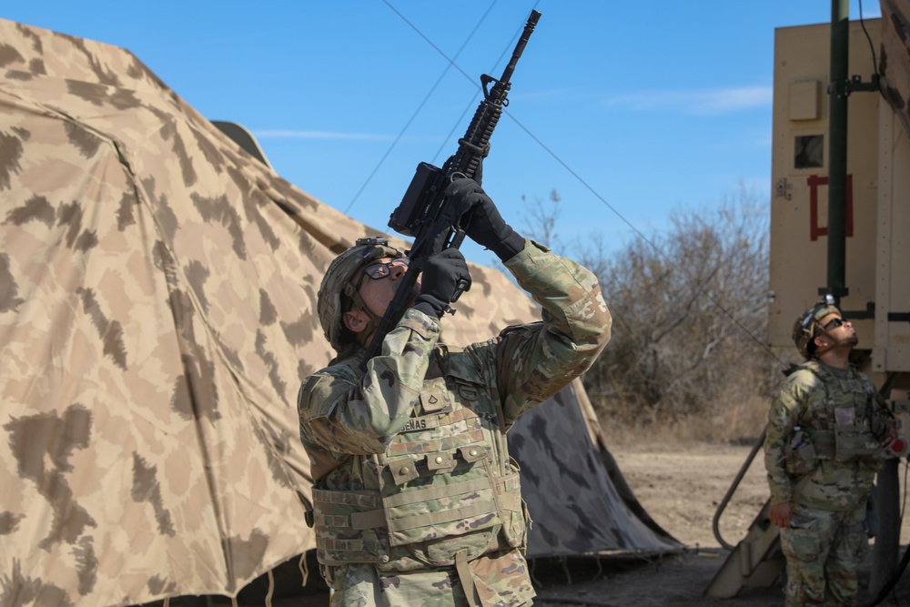 Simulated drone reaction exercises during field training exercises on Fort Cavazos