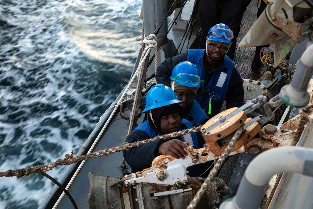 WAYNE E. MEYER SAILORS CONDUCT REPLENISHMENT-AT-SEA