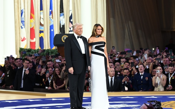 U.S. service members attend Commander in Chief Ball