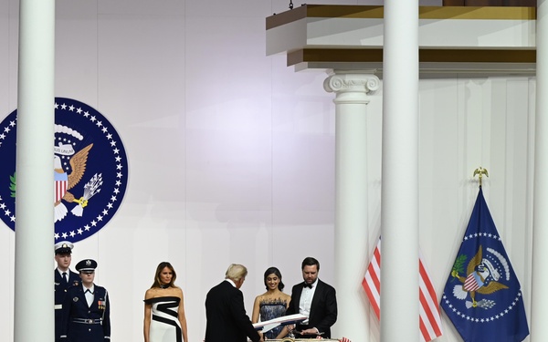 U.S. service members attend Commander in Chief Ball