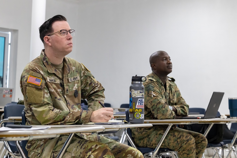 243D Regiment RTI Conducts Subject-Matter Expert Exchange in The Bahamas