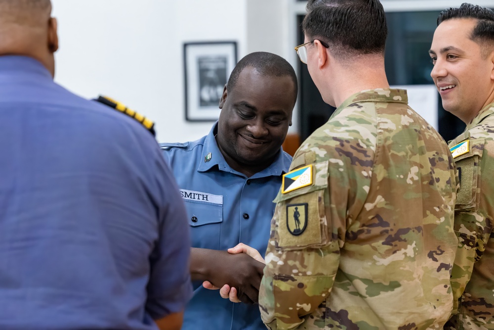 243D Regiment RTI Conducts Subject-Matter Expert Exchange in The Bahamas