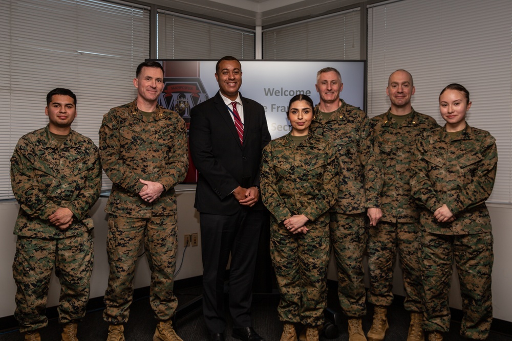 Assistant Secretary of the Navy for Manpower and Reserve Affairs visits Marine Corps Manpower and Reserve Affairs, recognizes talent management and recruiting achievements