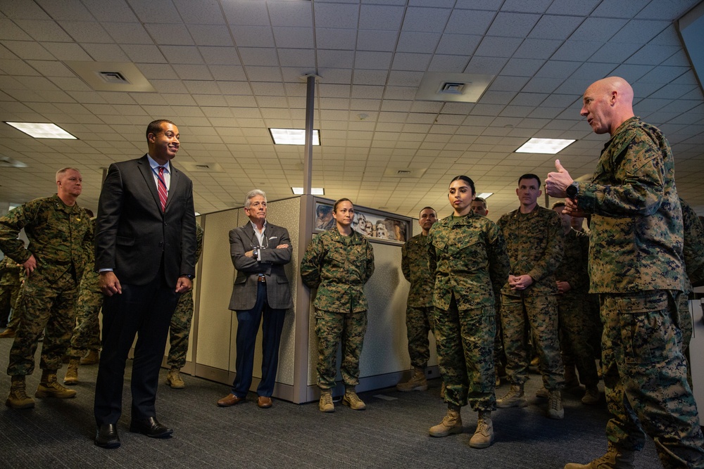 Assistant Secretary of the Navy for Manpower and Reserve Affairs visits Marine Corps Manpower and Reserve Affairs, recognizes talent management and recruiting achievements