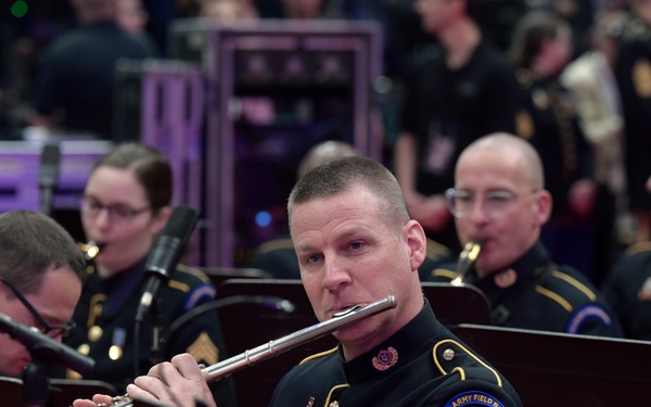 Service members participate in inaugural parade