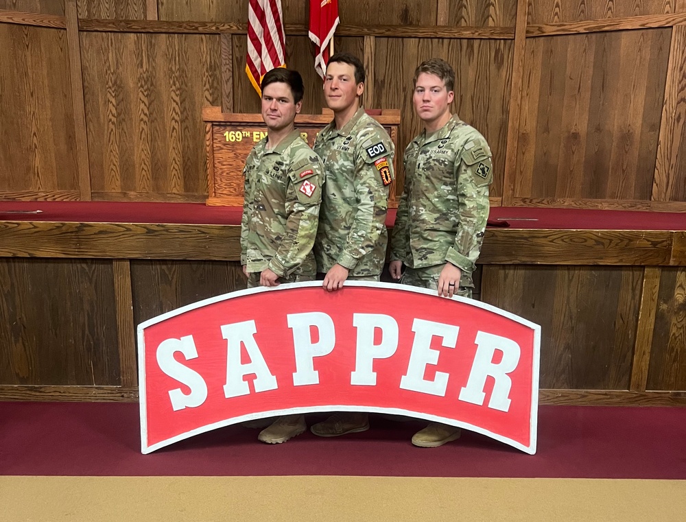 Army Ranger-qualified Explosive Ordnance Disposal officer graduates from elite Sapper School