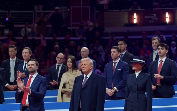 Service members participate in inaugural parade