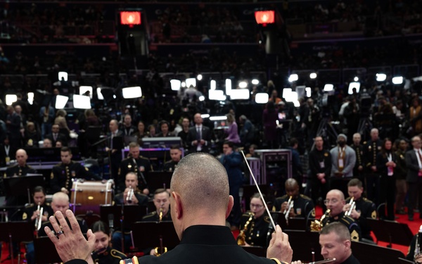 Service members participate in inaugural parade