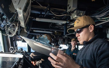 USS Benfold Sea and Anchor, Flight Operations