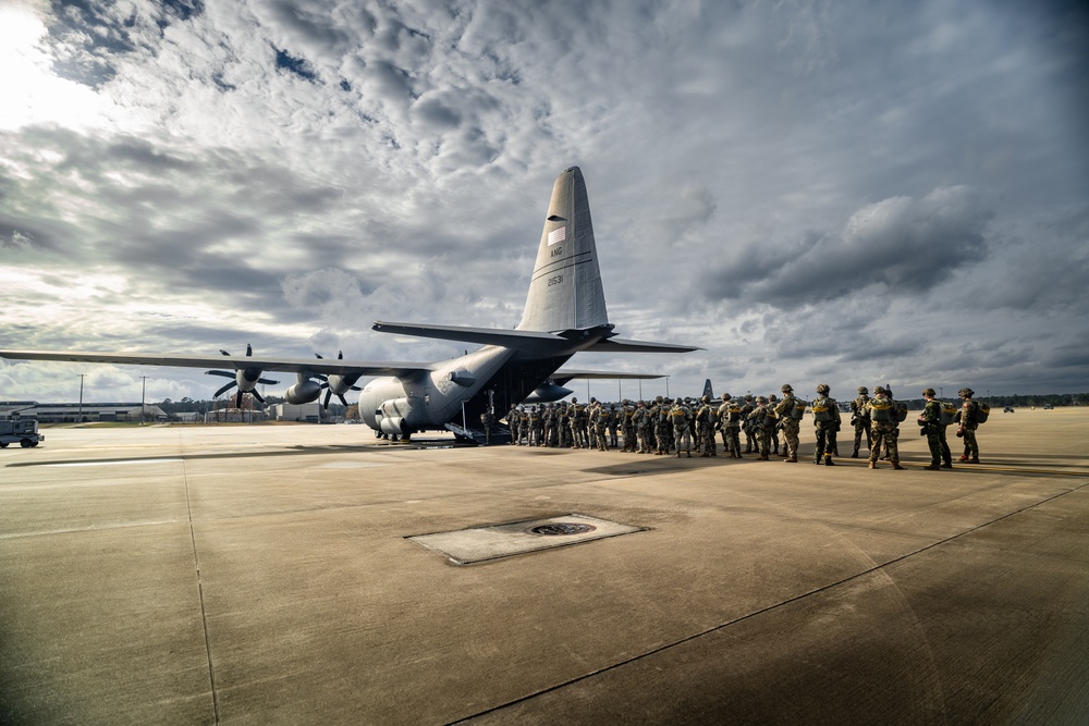 Wyoming Air Guard takes part in “Operation Toy Drop”