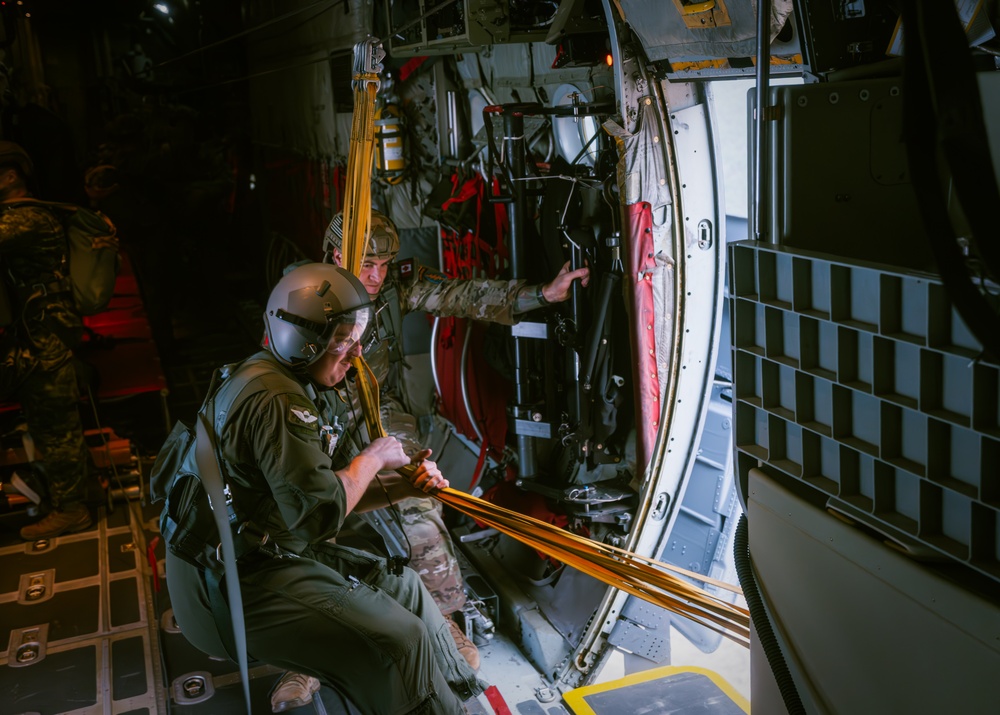 Wyoming Air Guard takes part in “Operation Toy Drop”