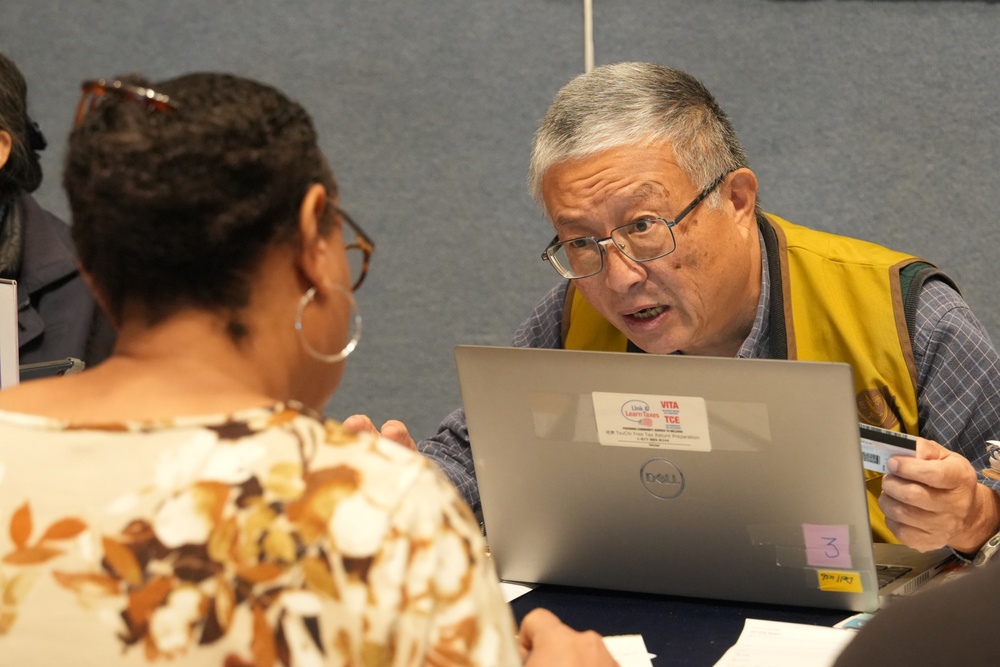 FEMA staff at the Pasadena Disaster Recovery Center