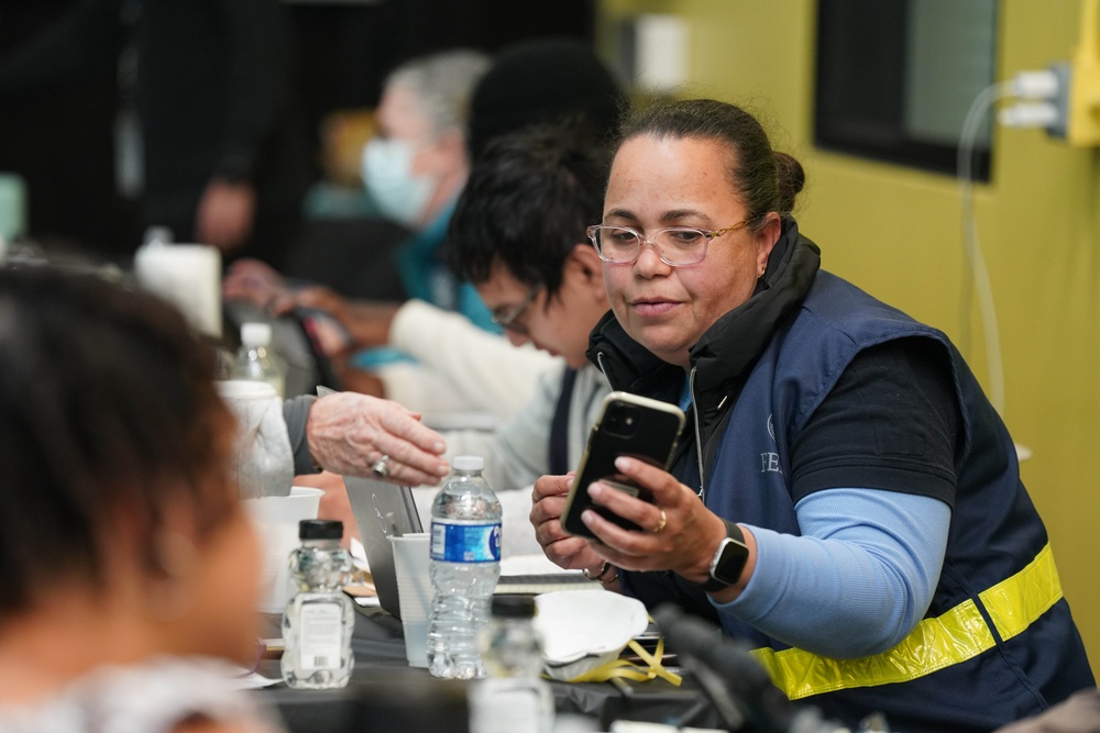 FEMA assists survivors at the Los Angeles Homeless Service Agency Registration drive.