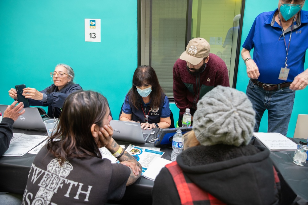 FEMA assists survivors at the Los Angeles Homeless Service Agency Registration drive.