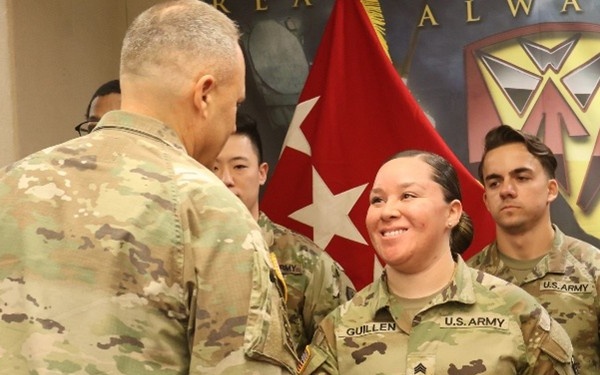 Air Defenders Recognized for Excellence by Eighth Army Commanding General