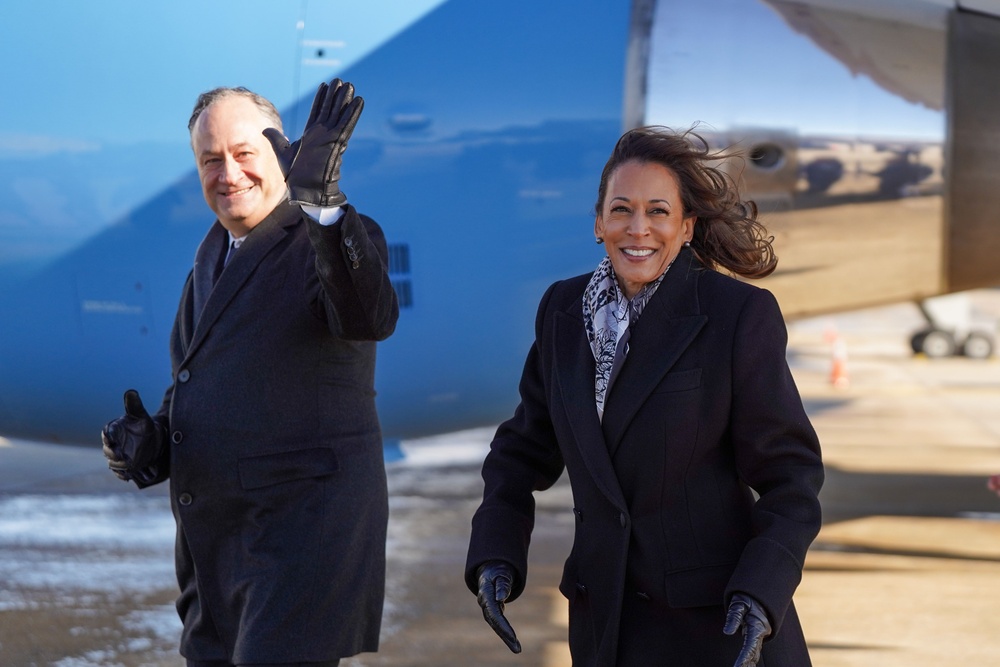 Kamala Harris recognizes 89th AW members before her final flight