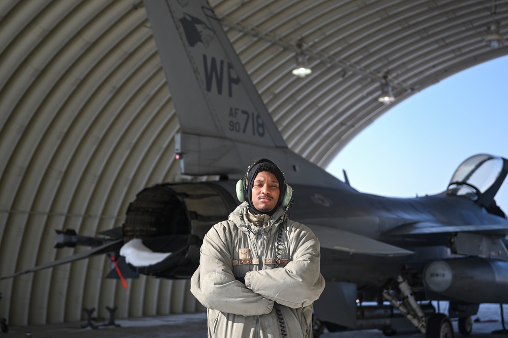 8th FW maintainers prep for Beverly Pack 25-1